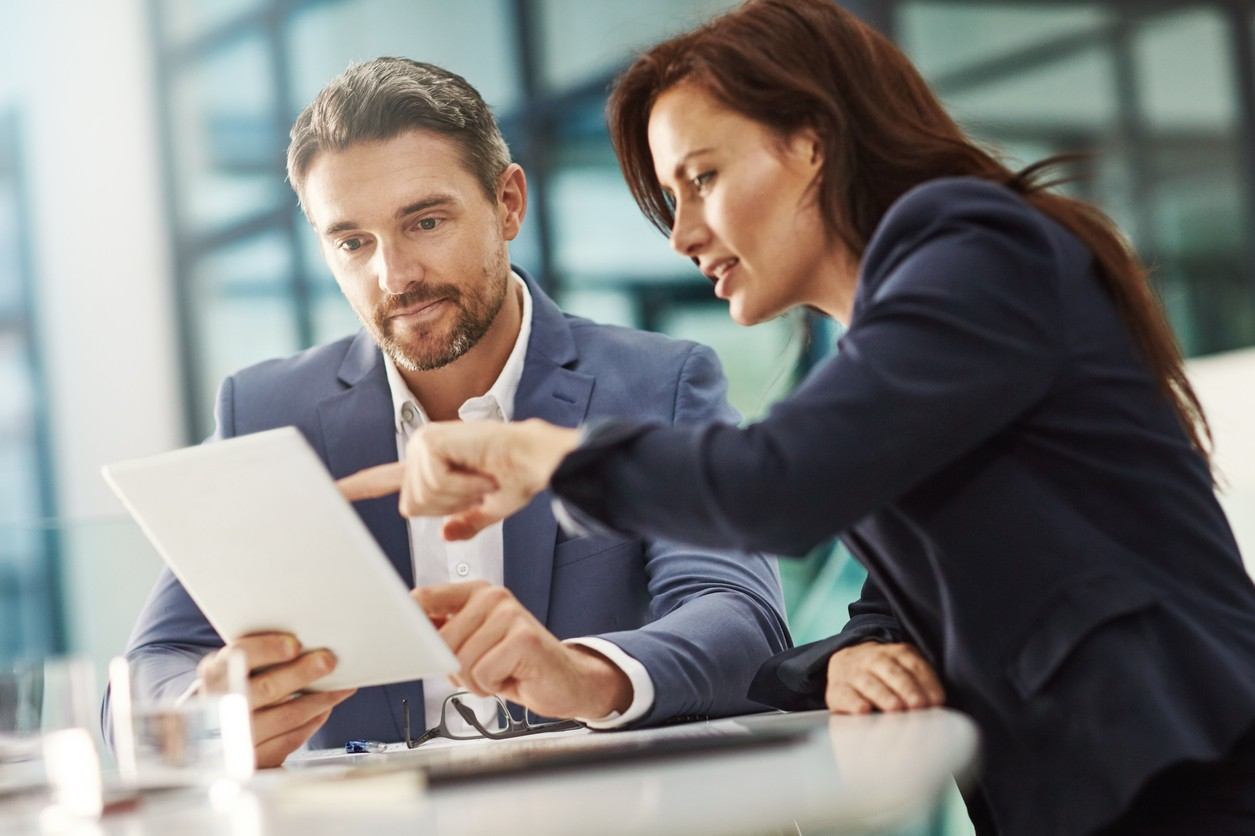  IAETFinance  — Services danalyse de lefficacité des opérations commerciales